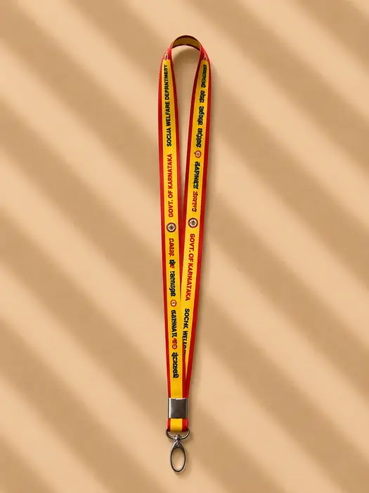 Reflective safety lanyard